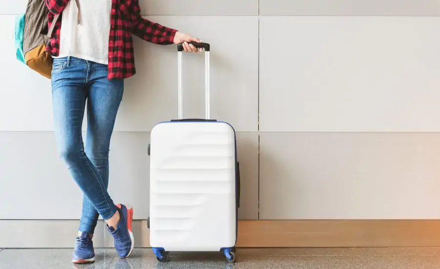 Different Types Of Luggage [From Carry-Ons To Tote Bags & Hard Shell To Soft Shell Luggage]